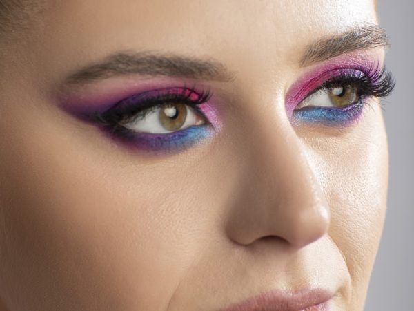 Lápis de Olho Infalível: Descubra o Segredo Que Não Borra e Dura Mais